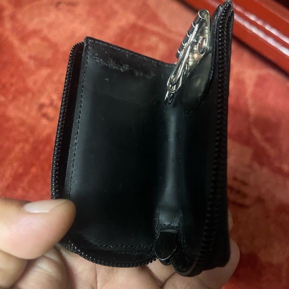 Gucci Canvas Key Holder in Black. - Picture 7 of 12